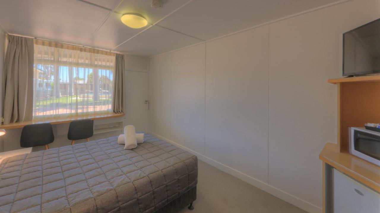 Goondiwindi Motel Екстер'єр фото