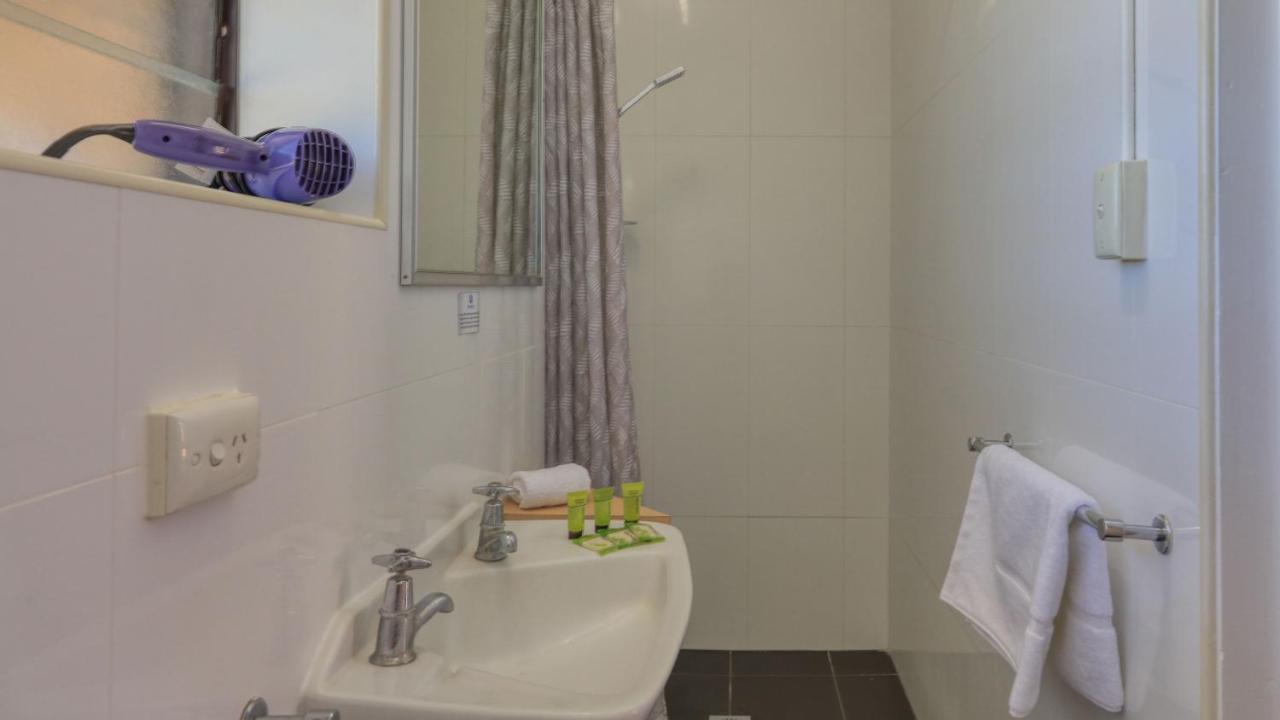Goondiwindi Motel Екстер'єр фото