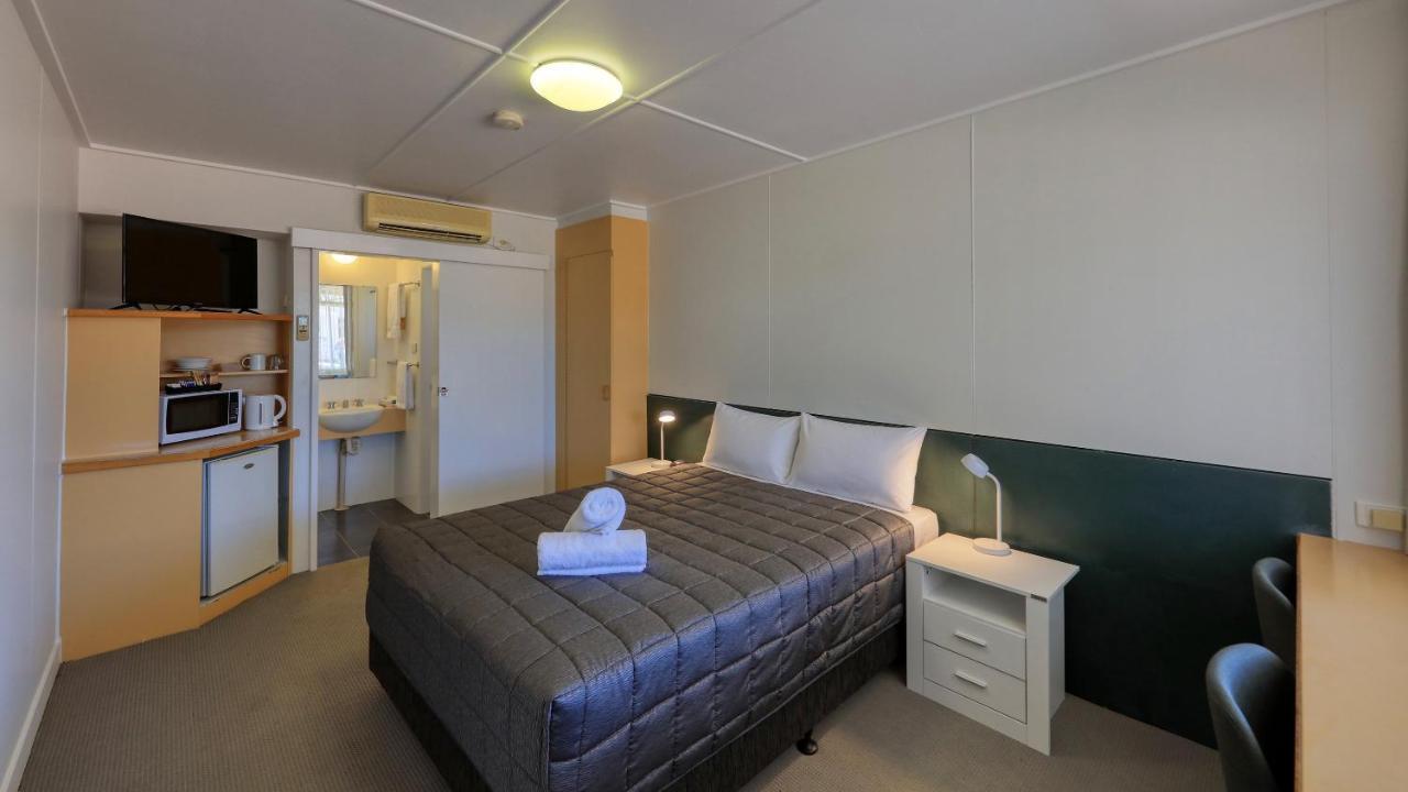 Goondiwindi Motel Екстер'єр фото