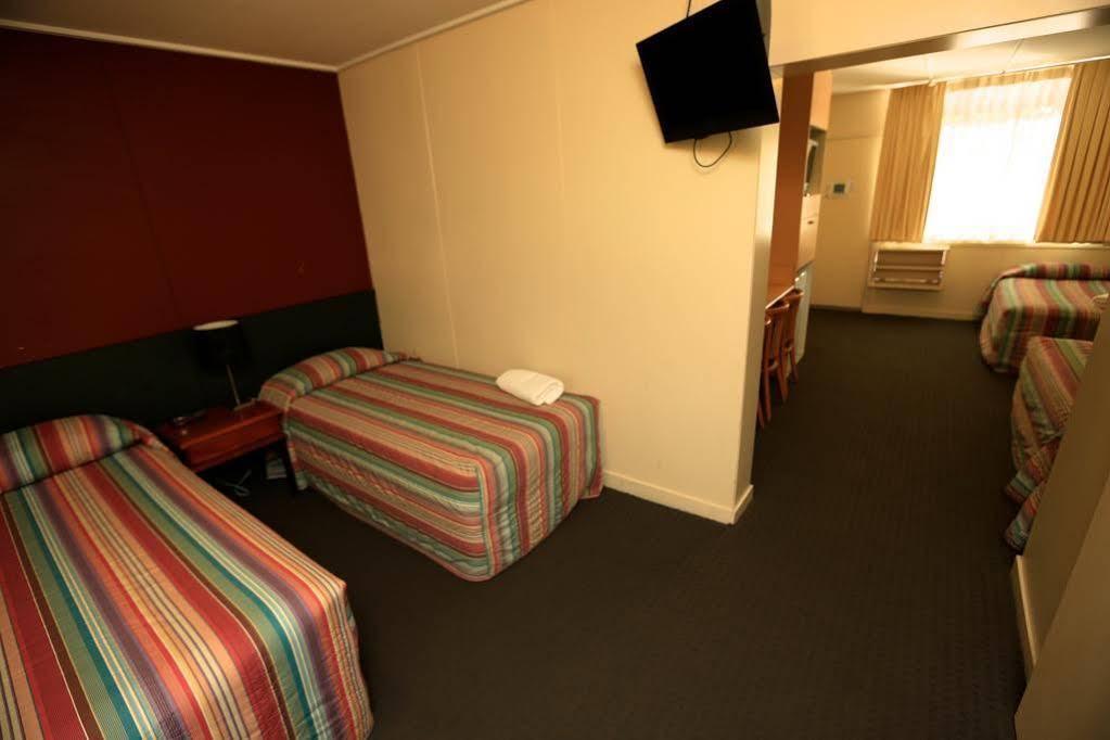 Goondiwindi Motel Екстер'єр фото